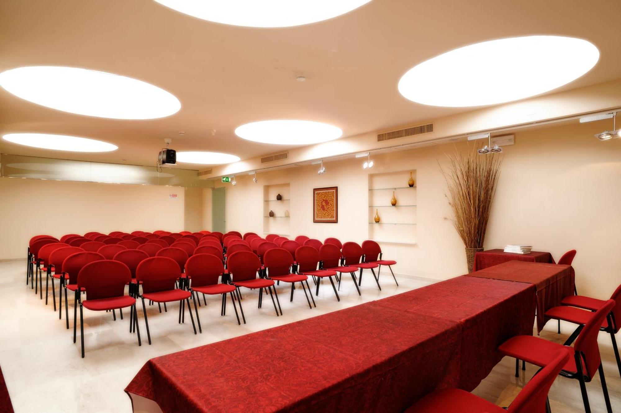 Hotel Grand Mediterranee 4*
