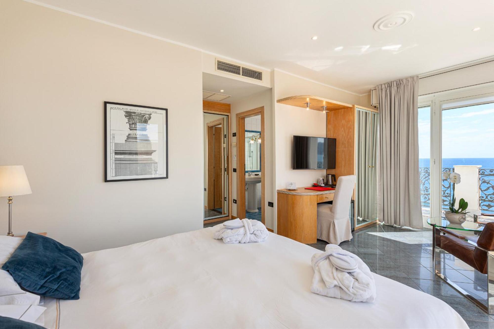 Grand Mediterranee Hotel