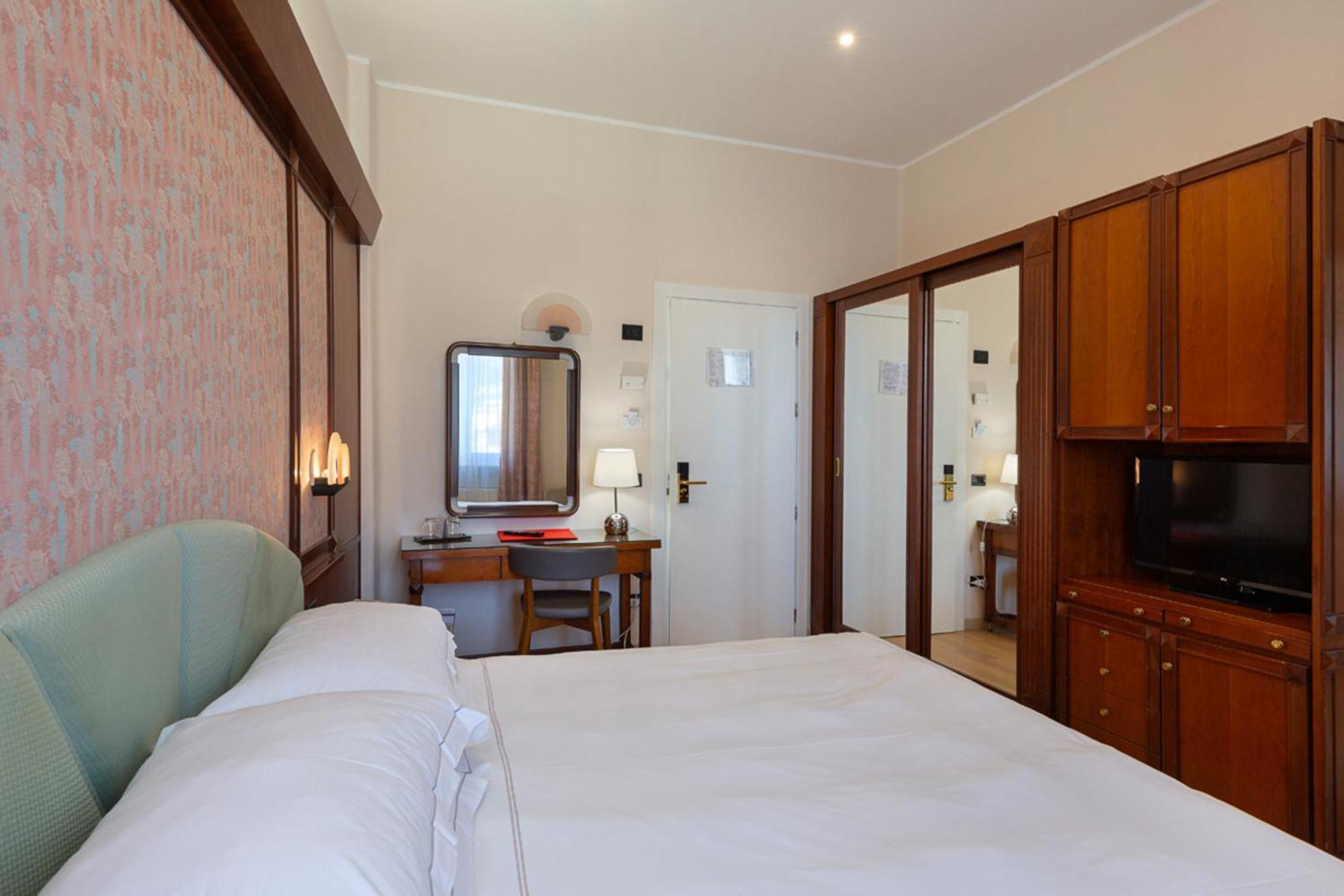 Grand Mediterranee Hotel 4*