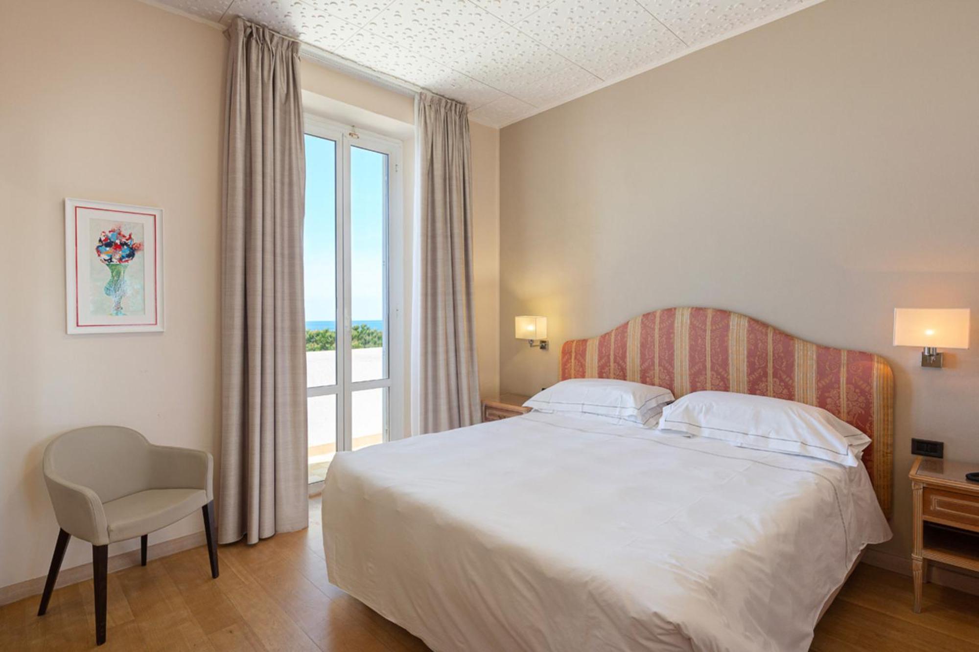 Grand Mediterranee Hotel 4*