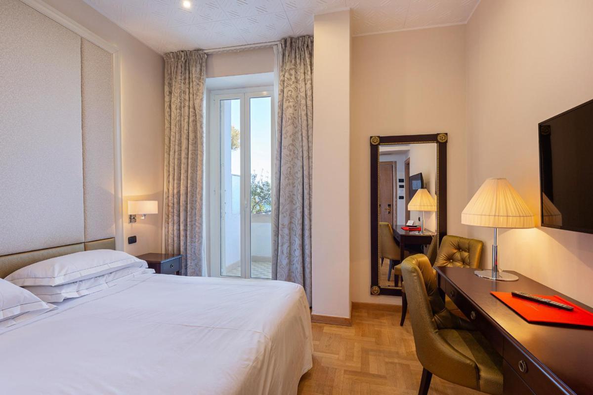 Grand Mediterranee 4*